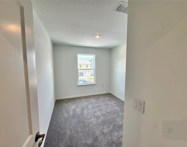 3031 Jessamine Drive - Photo Thumbnail 11