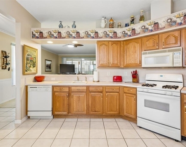 4726 Saint Andrews Arcade - Photo Thumbnail 9