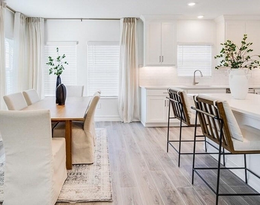 28449 Grassland Ranch Lane - Photo Thumbnail 6
