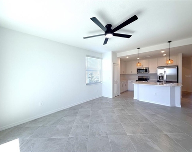 17565 Opal Sand Drive - Photo Thumbnail 6