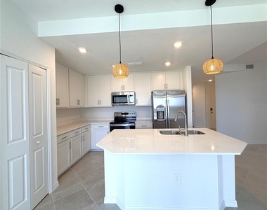 17565 Opal Sand Drive - Photo Thumbnail 3