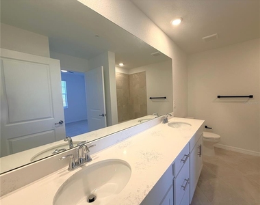 17565 Opal Sand Drive - Photo Thumbnail 12