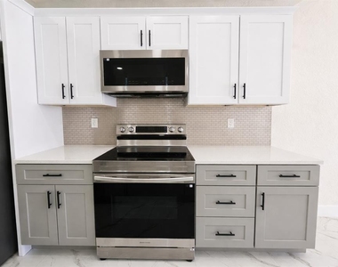 4820 24th Street Sw - Photo Thumbnail 4
