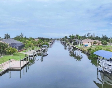 15530 Aqua Circle - Photo Thumbnail 33