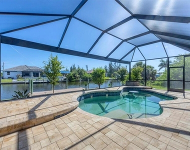 15530 Aqua Circle - Photo Thumbnail 28