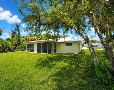 257 Camillia Lane - Photo Thumbnail 4
