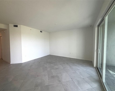 17440 Opal Sand Drive - Photo Thumbnail 9