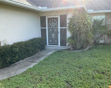 2700 S Biscayne Drive - Photo Thumbnail 13