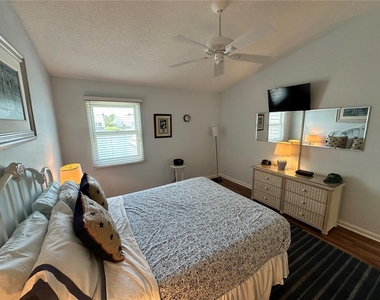 1207 Spoonbill Landings Circle - Photo Thumbnail 17