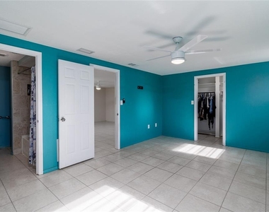 8119 San Jacinto Avenue - Photo Thumbnail 5