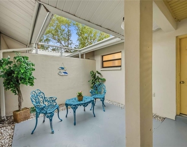 231 Southampton Lane - Photo Thumbnail 28
