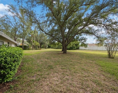 231 Southampton Lane - Photo Thumbnail 34