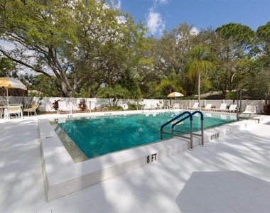 231 Southampton Lane - Photo Thumbnail 36