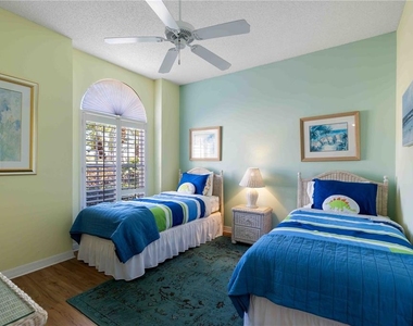 5064 Mahogany Run Avenue - Photo Thumbnail 18