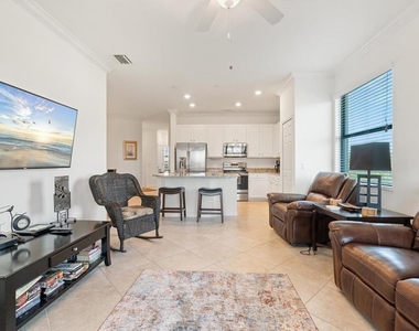 16904 Vardon Terrace - Photo Thumbnail 12