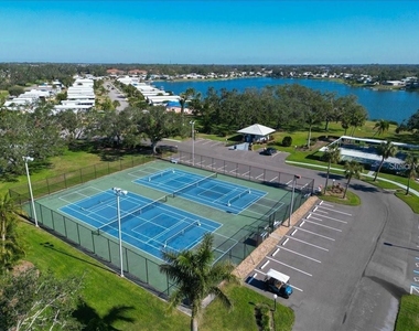 8503 Princess Court - Photo Thumbnail 21