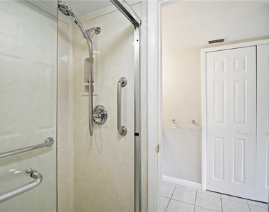 4620 Longwater - Photo Thumbnail 23