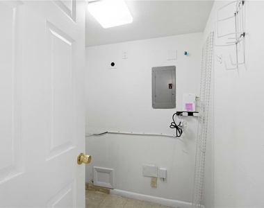 4620 Longwater - Photo Thumbnail 24