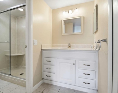 4620 Longwater - Photo Thumbnail 22