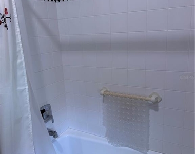 8544 Park Shore Lane - Photo Thumbnail 30
