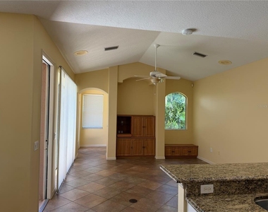 8544 Park Shore Lane - Photo Thumbnail 13