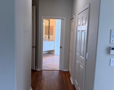 8544 Park Shore Lane - Photo Thumbnail 16