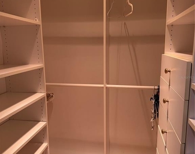 8544 Park Shore Lane - Photo Thumbnail 22