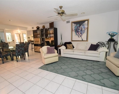 1709 Clower Creek Drive - Photo Thumbnail 10