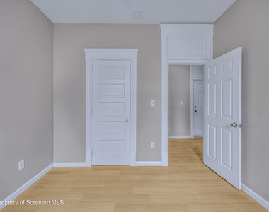 380 Scott Street - Photo Thumbnail 12