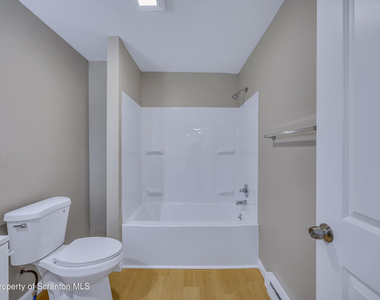 380 Scott Street - Photo Thumbnail 16