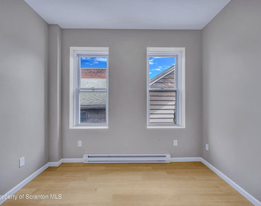 380 Scott Street - Photo Thumbnail 10