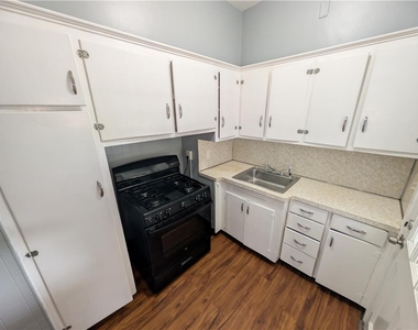 108 21st Street - Photo Thumbnail 9