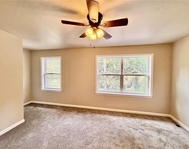 114 Frog Hollow Lane - Photo Thumbnail 10