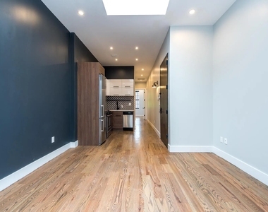 2 Stanwix Street - Photo Thumbnail 1