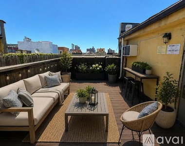 42 Avenue B - Photo Thumbnail 2