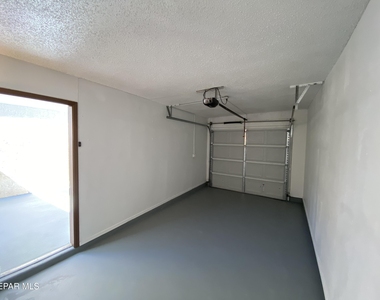 3109 Wayside Street - Photo Thumbnail 6