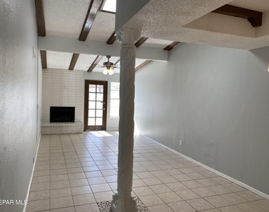 3109 Wayside Street - Photo Thumbnail 8