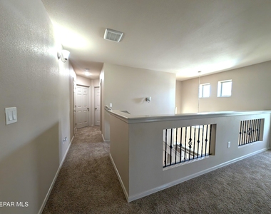 616 Rafael Marmolejo Street - Photo Thumbnail 13