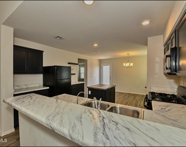 952 Orangetip Drive - Photo Thumbnail 10