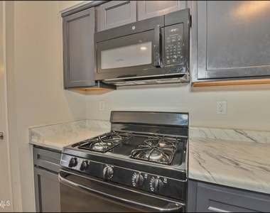 952 Orangetip Drive - Photo Thumbnail 15