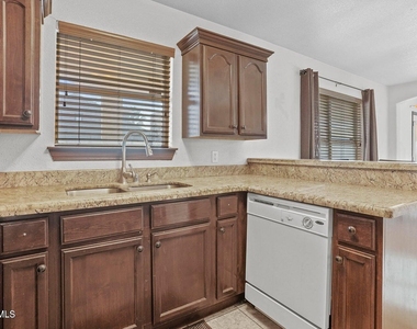 11333 Manuel Moreno Drive - Photo Thumbnail 12