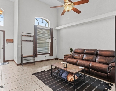11333 Manuel Moreno Drive - Photo Thumbnail 4