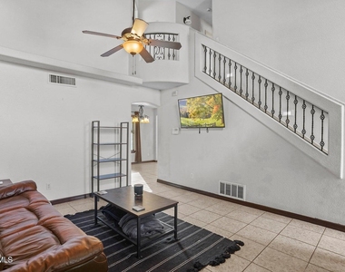 11333 Manuel Moreno Drive - Photo Thumbnail 3