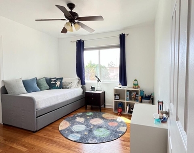 1200 Stockwell Lane - Photo Thumbnail 11
