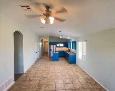 12052 Copper Head Lane - Photo Thumbnail 8