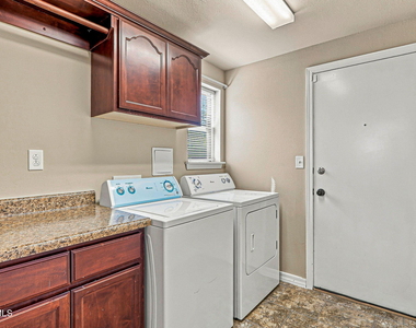 14384 Alma Point - Photo Thumbnail 13