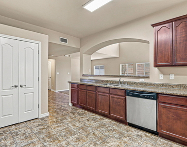 14384 Alma Point - Photo Thumbnail 11