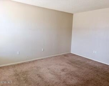 6229 Lovebird Lane - Photo Thumbnail 14