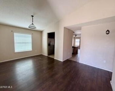 6229 Lovebird Lane - Photo Thumbnail 2