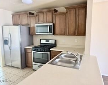 6229 Lovebird Lane - Photo Thumbnail 7